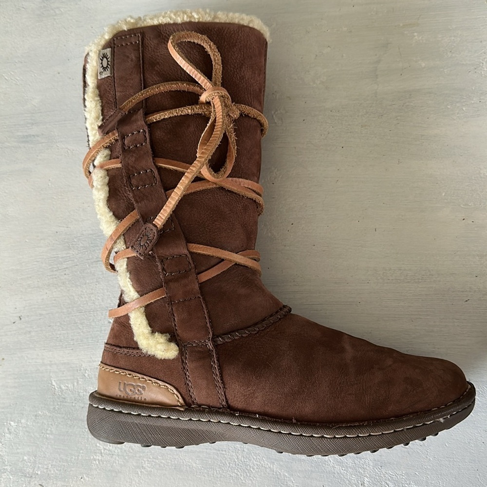 Women’s UGG Catalina Tall Boots Size 7 Leather Sheepskin Fall Winter Lace Up - Picture 5 of 16